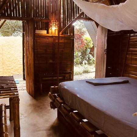 The Mudhouse Hostel Mompiche Esterno foto