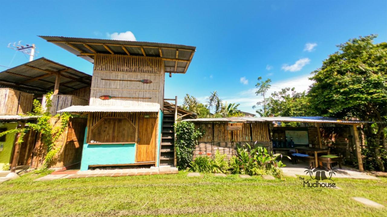 The Mudhouse Hostel Mompiche Esterno foto