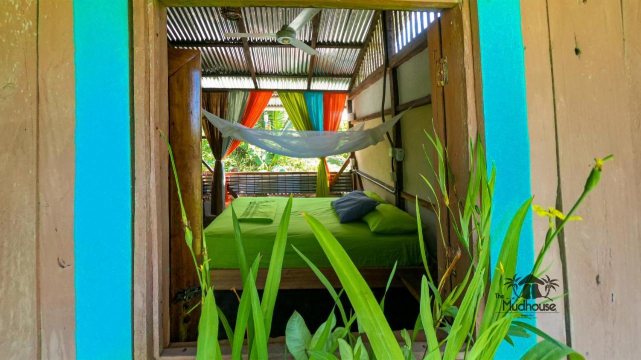 The Mudhouse Hostel Mompiche Esterno foto