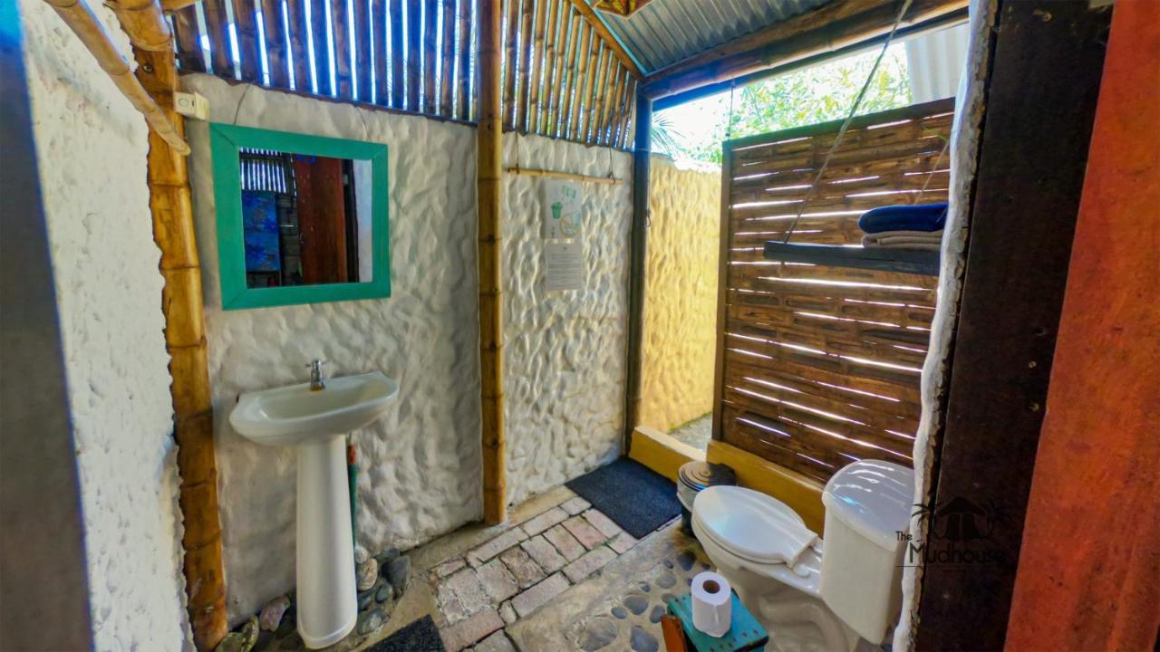 The Mudhouse Hostel Mompiche Esterno foto