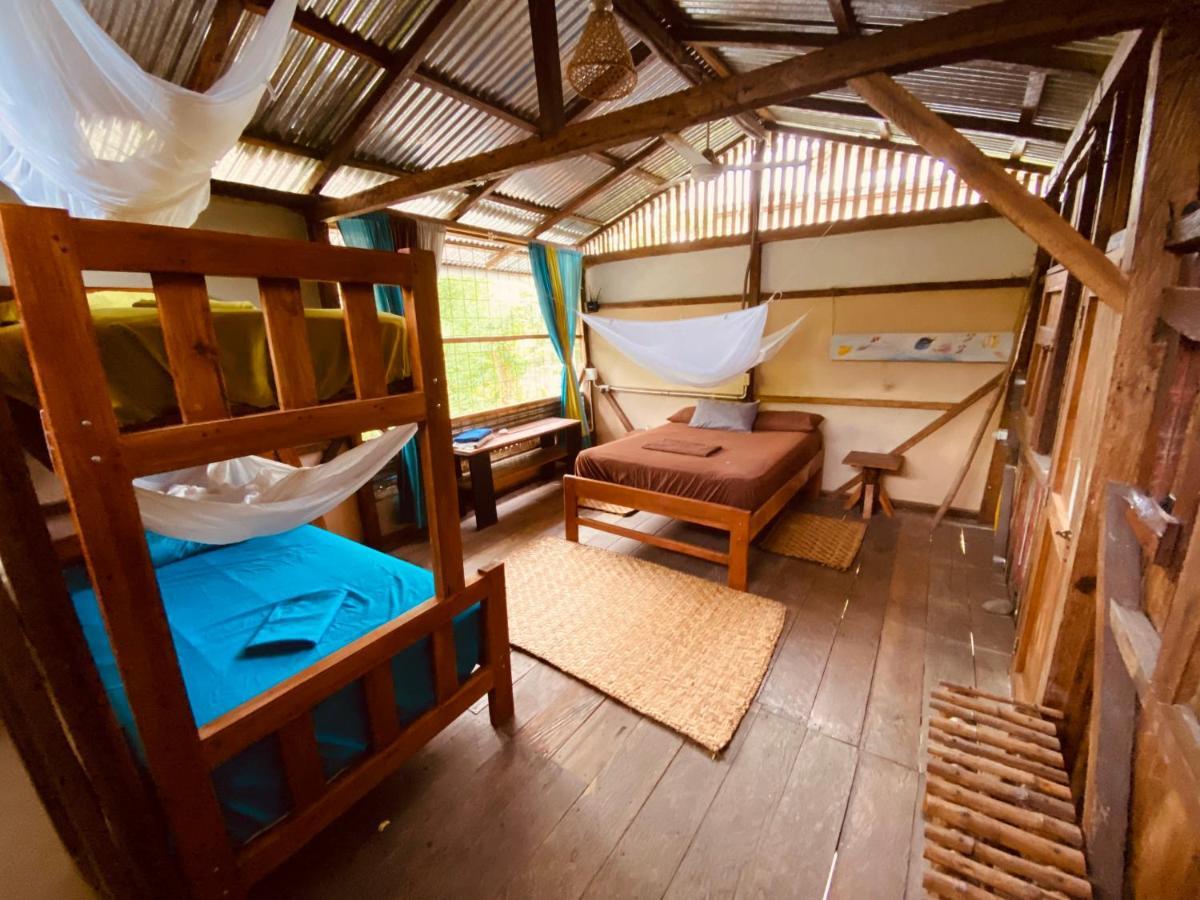 The Mudhouse Hostel Mompiche Esterno foto